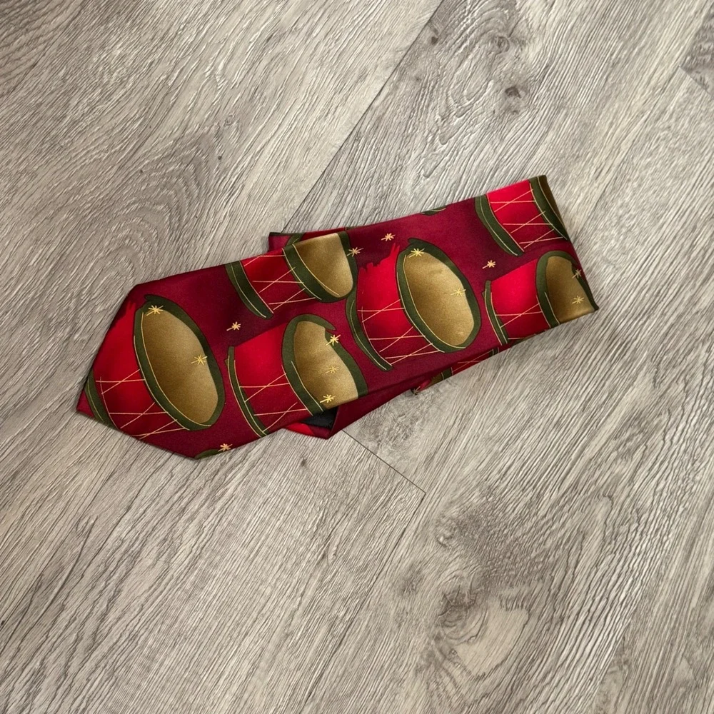 J Garcia Drummers Collection Thirty-Five‎ Silk Tie Red Holiday Christmas Music